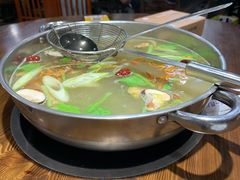 -乡土黄·鲜牛肉火锅·小龙虾(兴业街店)