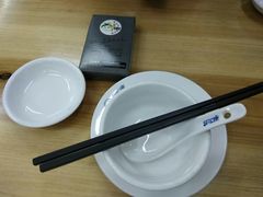 餐具摆设-金勺子原汤椰子鸡