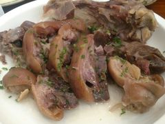 -侬佳蒸菜馆(听潮店)