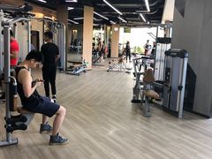 -威克健身游泳(万菱汇店)