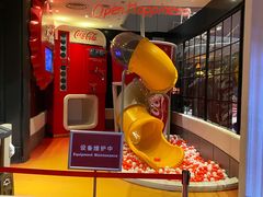 -东方明珠·可口可乐欢乐餐厅