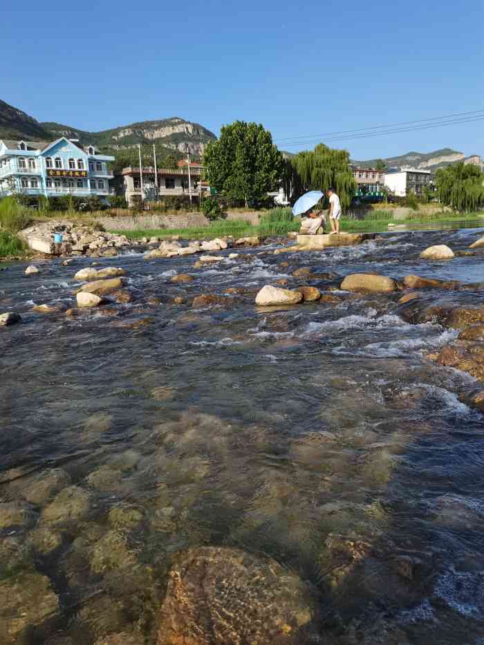 大门牙风景区-"济南市区开车过去不远,就是路上太堵.到那.