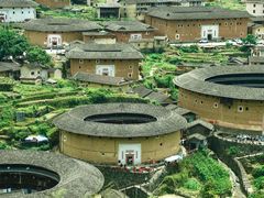 -初溪土楼群