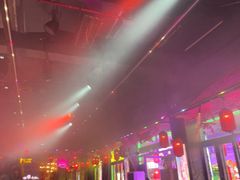 -喜鹊音乐酒馆(西街店)