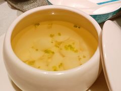 酸辣乌鱼蛋汤-悦融琥珀·京鲁菜·海味珍品(西单店)