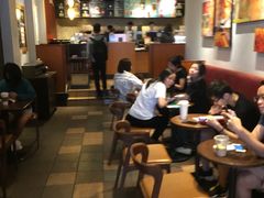 大堂-星巴克(广州淘金路店)