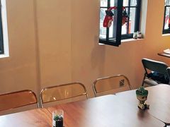 -Fridi Patisserie Cafe