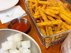 -BHC炸鸡(明洞总店)