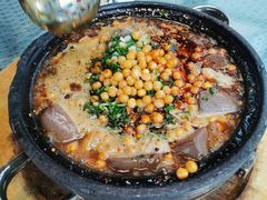 大邑石锅肥肠烧血旺-铜锣湾·有麝自然香(长嘉汇购物公园店)