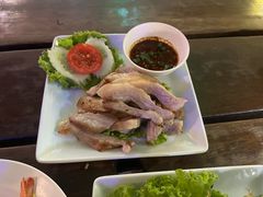 -Green Tree Rest. & Pub