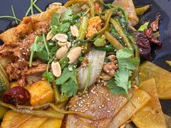 -醉人椒麻辣香锅(王府井喜悦店)