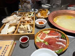 -阿婆情腊排骨火锅·野生菌季(古城旗舰店)