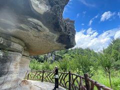 -梭布垭石林景区