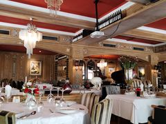 大堂-火车头法国西餐厅