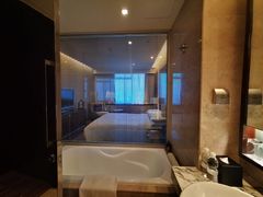 -上海龙之梦万丽酒店