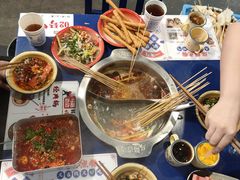 -马路边边串串香(苗栗路店)