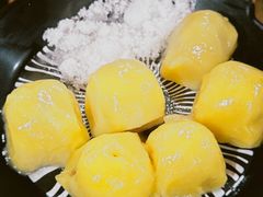 -粘豆包柴火铁锅炖