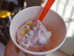 三混莓果彩虹谷物口味暴风雪-DQ·蛋糕·冰淇淋(川沙东海岸店)