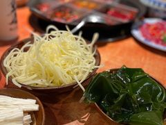 -周小明火锅(黑金冠社区店)