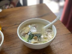 生汆丸子汤-子午路张记肉夹馍(小寨西路店)