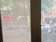-杨肥肠火锅大排档(火车站花园店)