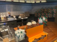 -星巴克(嘉兴平湖吾悦广场店)