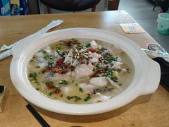 酸菜鱼-王胖子土菜馆·特色杭帮菜·农家土菜