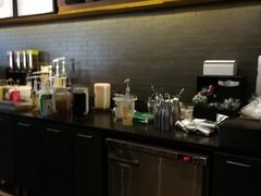 -星巴克臻选(莘庄仲盛店)