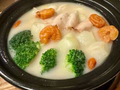 鱼汤海味时蔬煲-宝丽轩中餐厅BAOLIXUAN