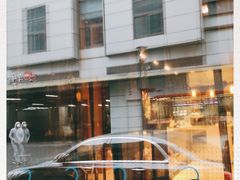 -上海品尊辉盛名致精品酒店公寓