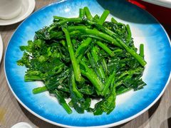 蒜蓉炒油菜苔-和苑酒家·一线江景(星寰店)