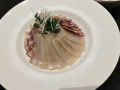 -艳阳天民俗村(公园路店)