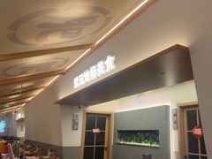 -肥肥虾庄·金牌油焖大虾(汉口城市广场店)