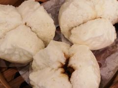 蜜汁叉烧包-点都德(盘福楼店)