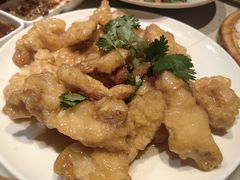 东北名菜锅包肉-小船渔村•大连菜•大连焖鱼(黄河路店)