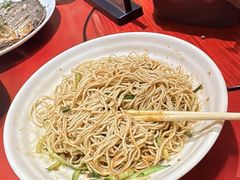 -肥肥虾庄·金牌油焖大虾(汉口城市广场店)