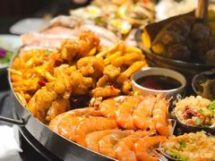 干锅牛蛙-日进一片海.生腌海鲜火锅.宵夜烧烤(三里屯总店)