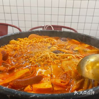 「吃了又吃韩国料理(千灯湖环宇城店)」 店面比较小
