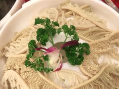 -山城年华老火锅(玉林店)