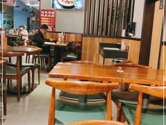 大堂-李先生牛肉面大王(济南火车站候车室店)