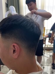 -米娜造型蛋白烫发