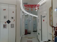 -欢乐口腔(望京分院)