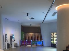 -涨巢·潮玩水疗局