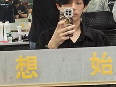 -首脑美容美发化妆美甲培训学校(龙岗校区)