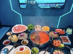 -唯爱KTV聚会餐厅(仙林东城汇店)