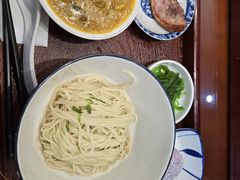 -百年老字号·观振兴蟹黄面·三虾面·苏式面(观前街富仁坊巷店)