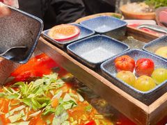 -楠小云·云南鲜牛野生菌自助火锅(九眼桥店)