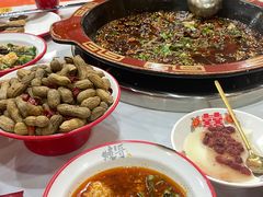 -烧哥美蛙肥肠鱼火锅·十五年社区店