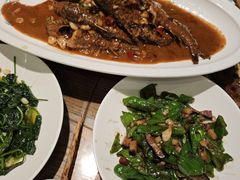 -黄泥岗·地道湖北菜(奥特莱斯店)