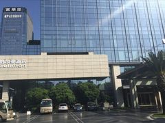 -珠海拱北口岸富华里中海雅高铂尔曼酒店